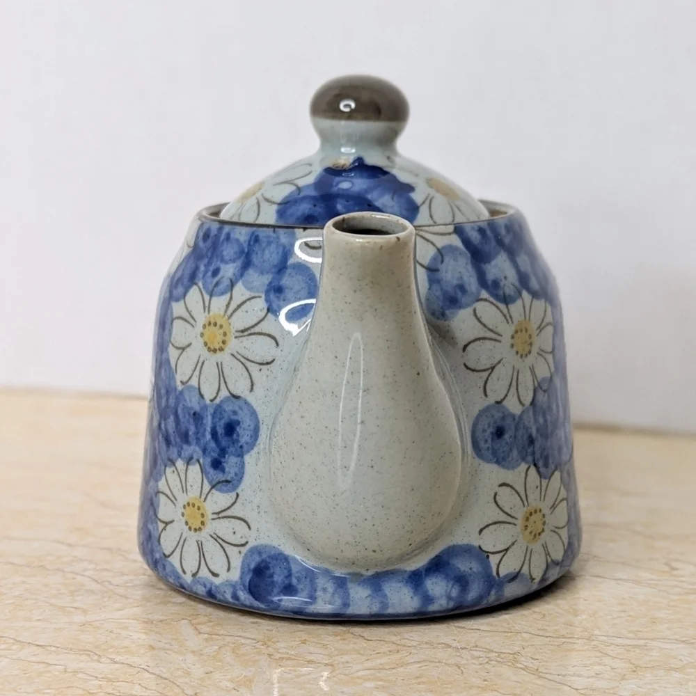 Vintage Ceramic Chinese Blue Daisy Floral Lidded Teapot Cottagecore